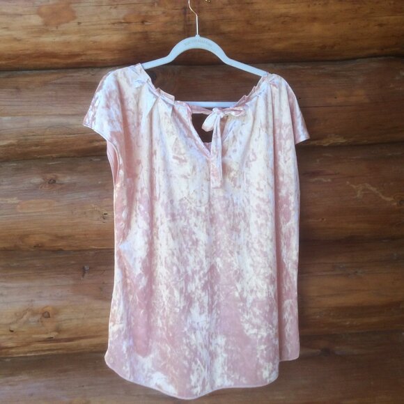 LC Lauren Conrad NWT Pink Crushed Velvet Fairy Pleated Neck Whimsy Top Size XXL - Picture 2 of 7